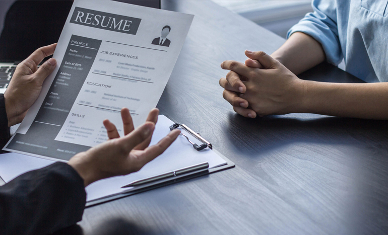 How Internships Boost Your Resume and Profile